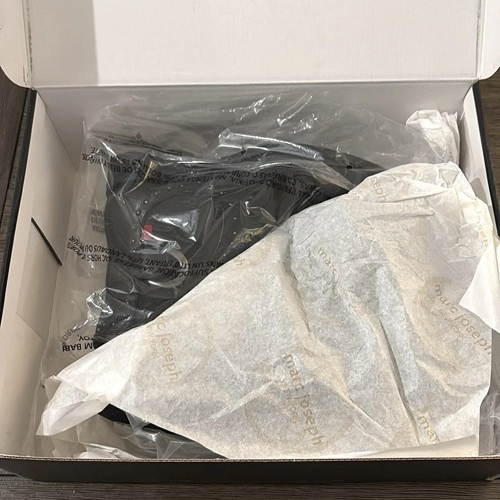 NIB [Marc Joseph] New York Leather Chelsea Studded Buckle Bootie Women’s Sz 5.5 - Picture 13 of 16